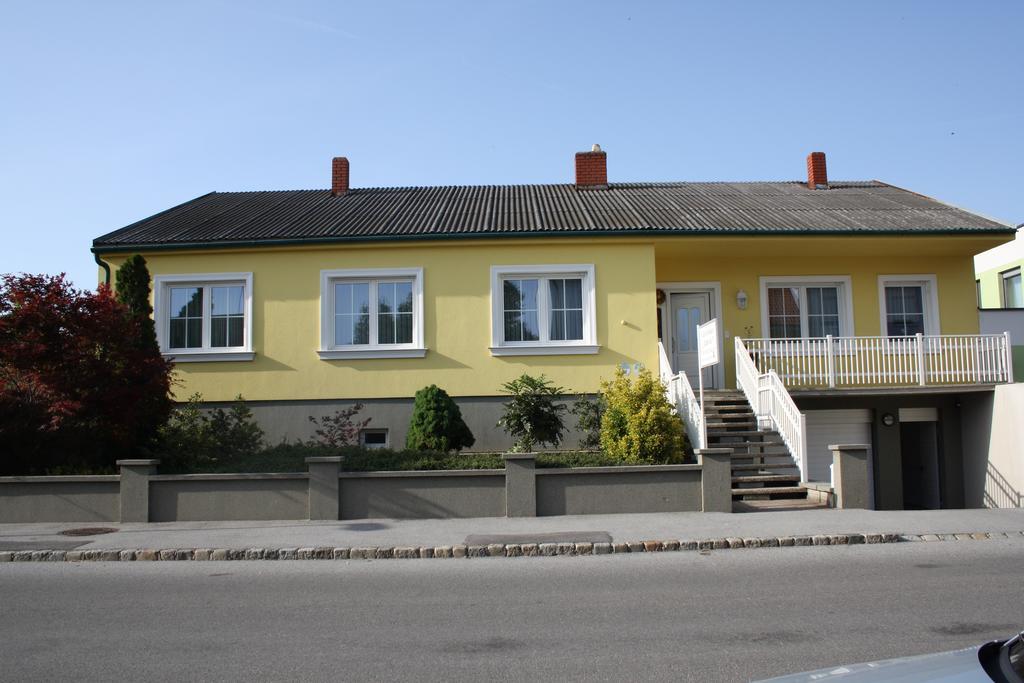Gästehaus zum See Illmitz Exterior foto